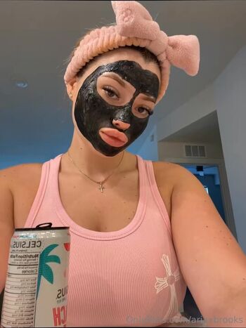 Full leaked Ariaxbrooks private onlyfans photo