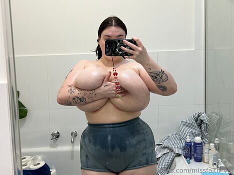 Full leaked Arifaith private onlyfans photo