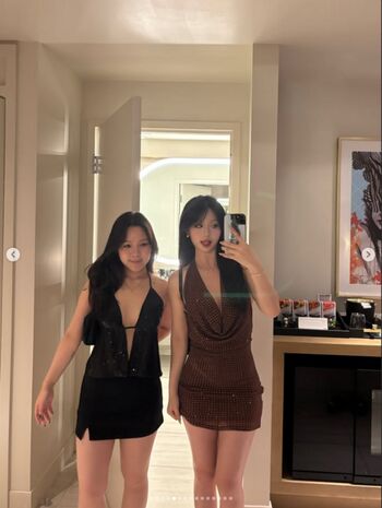 Full leaked Arii iz page private onlyfans photo