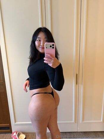 Full leaked Aroomi kim private onlyfans photo