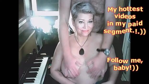Full leaked Artsyscarlett private onlyfans photo