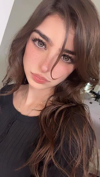 Full leaked Aruuu  page private onlyfans photo
