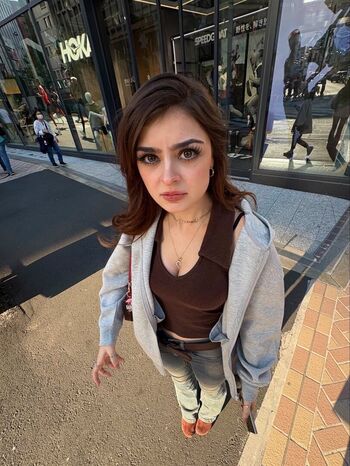 Full leaked Aruuu private onlyfans photo