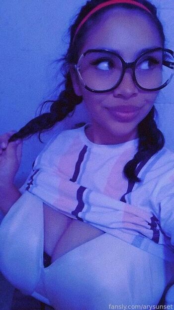 Full leaked Arysunset private onlyfans photo