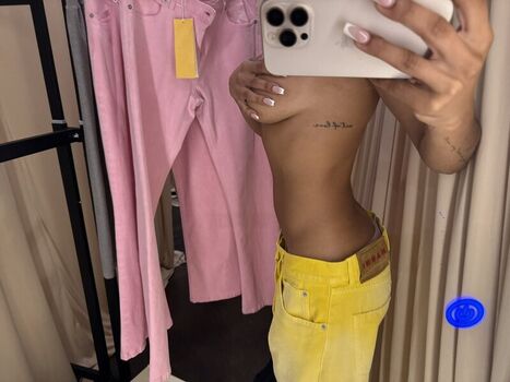 Full leaked Ashabivinss private onlyfans photo