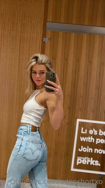 Full leaked Ashhxxoo private onlyfans photo