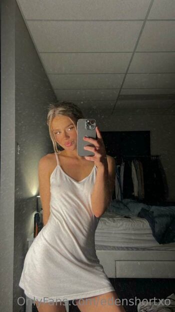 Full leaked Ashhxxoo private onlyfans photo
