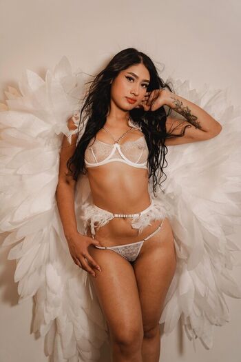 Full leaked Ashley beaomunt page private onlyfans photo