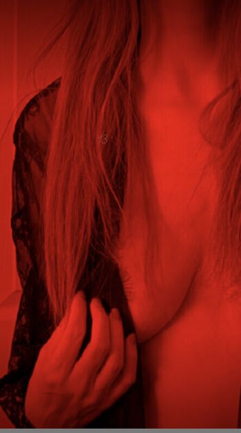 Full leaked Ashley leechin itsjustblondie private onlyfans photo