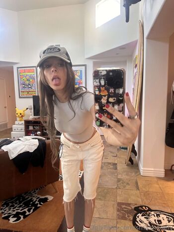 Ashley Matheson Smashedely