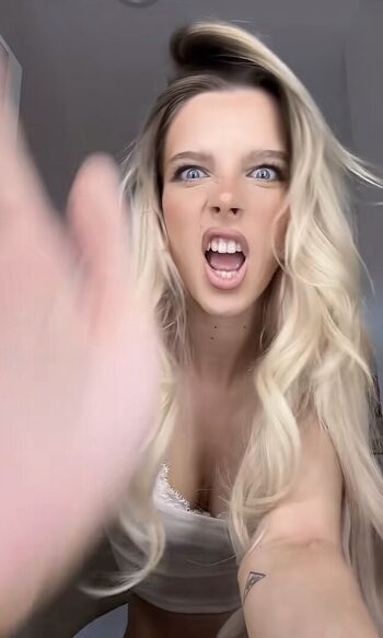 Ashley Matheson Smashedely