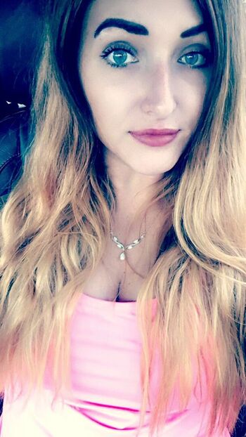 Full leaked Ashley moreaux private onlyfans photo