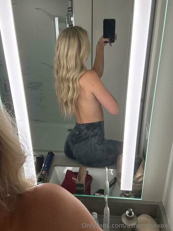 Full leaked Ashley wernli private onlyfans photo