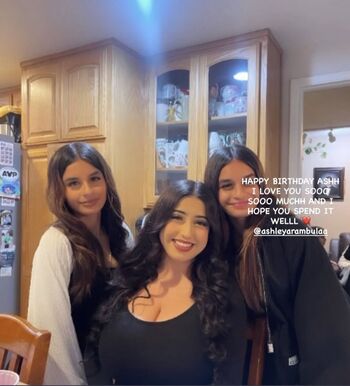 Full leaked Ashleyarambulaa private onlyfans photo