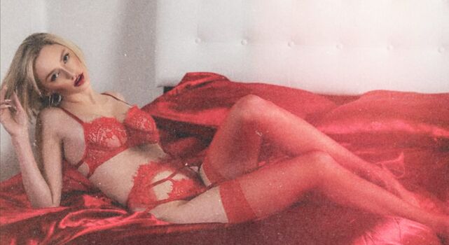 Full leaked Ashleyyy private onlyfans photo