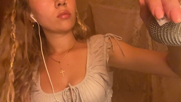 Full leaked Asmr amily private onlyfans photo