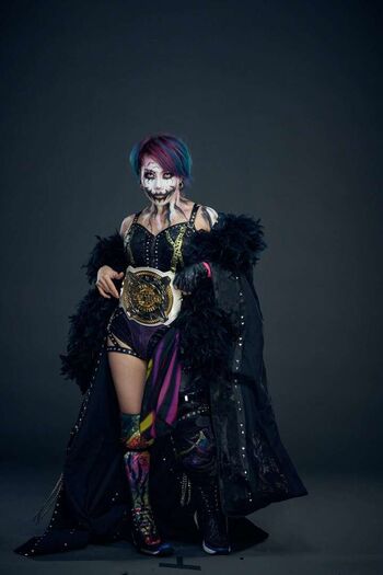 Asuka WWE