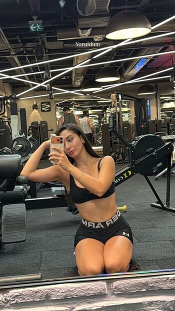 Full leaked Atavratmiyav private onlyfans photo