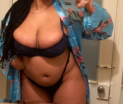 Full leaked Auntynajaa private onlyfans photo