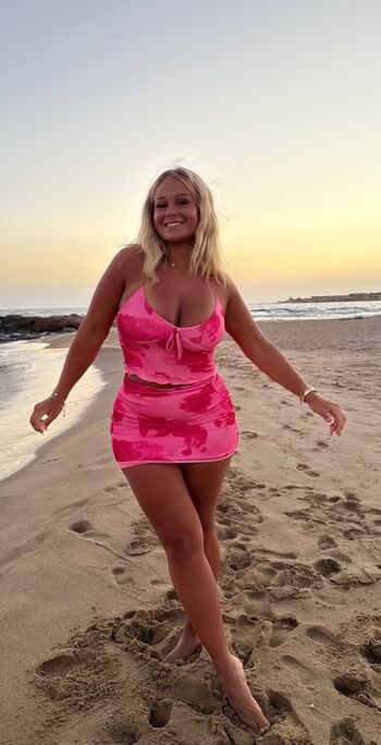 Full leaked Shiny jessy/ private onlyfans photo