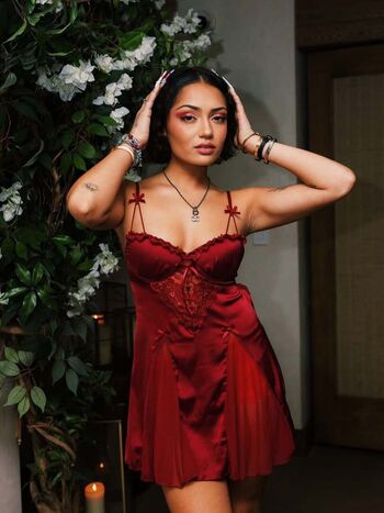 Full leaked Avani gregg page private onlyfans photo
