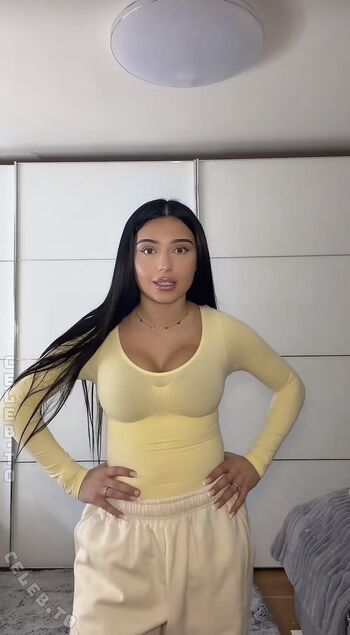 Full leaked Avendaaxs private onlyfans photo