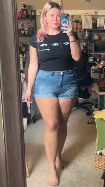 Full leaked Averageallison private onlyfans photo
