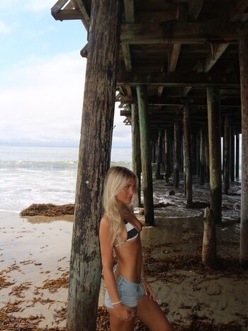 Full leaked Averi johnson page private onlyfans photo