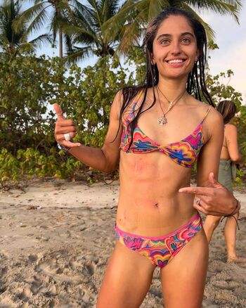 Full leaked Avery cyrus averycyrus private onlyfans photo