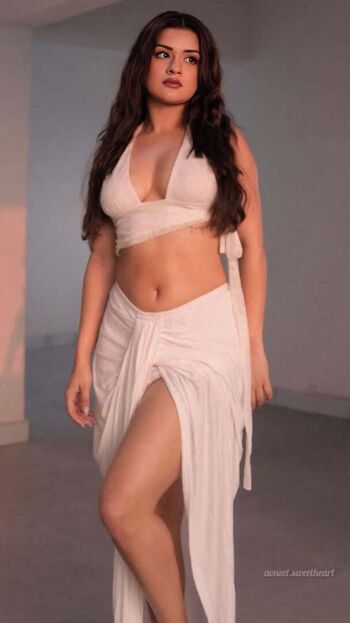 Full leaked Avneet kaur page private onlyfans photo