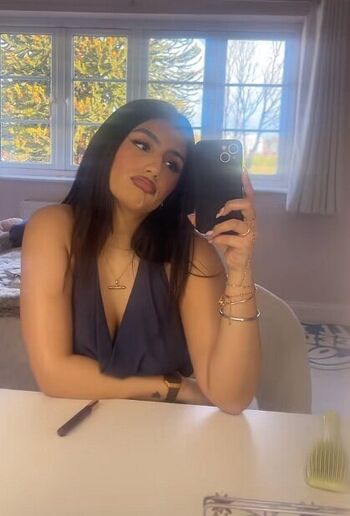 Full leaked Avneet kaur private onlyfans photo