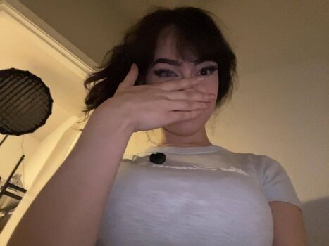 Awkspew_roo2