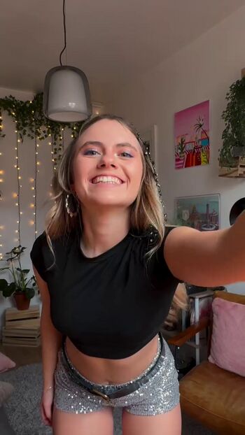 Full leaked Axelle maga private onlyfans photo