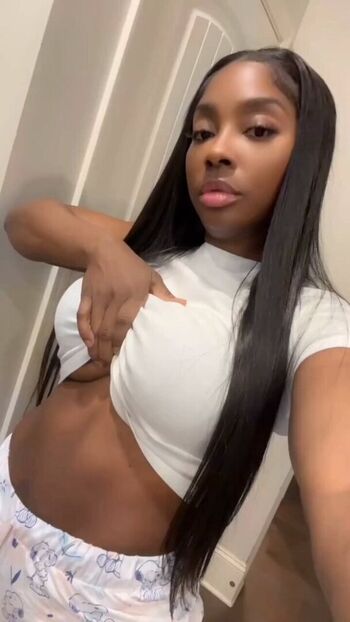 Full leaked Ayesha howard private onlyfans photo