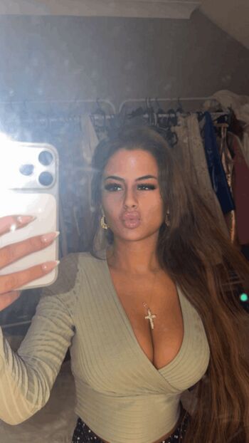 Full leaked Aylawingx private onlyfans photo