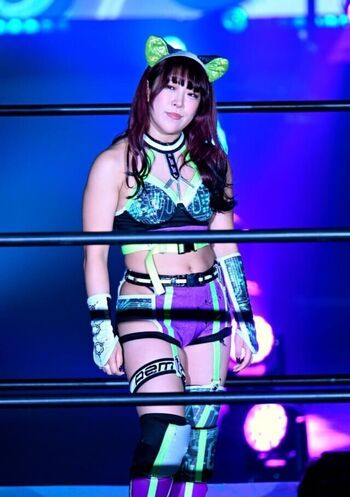 Full leaked Cayleigh couch/ private onlyfans photo