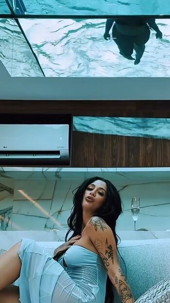 Full leaked Baby pale free/ private onlyfans photo