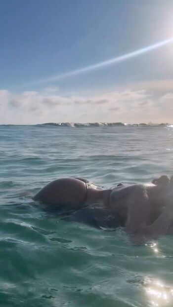 Full leaked Camiiilovex/ private onlyfans photo