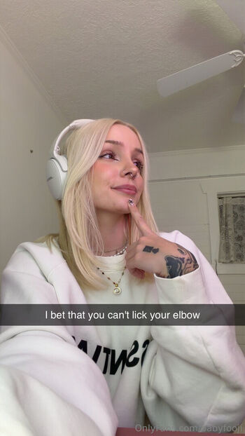 babyfooji / peachtot