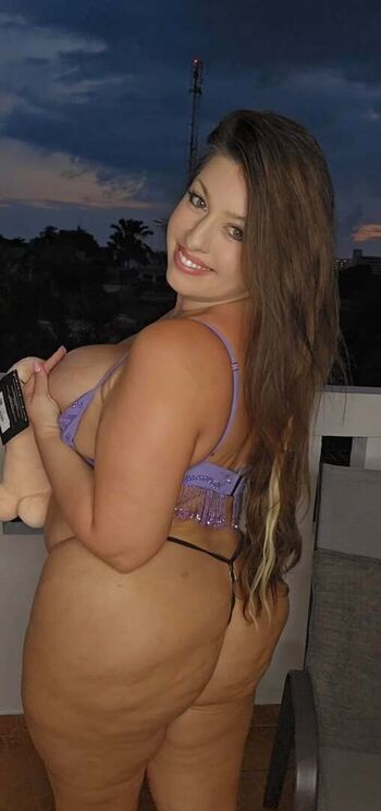 Full leaked Babylittlelo private onlyfans photo