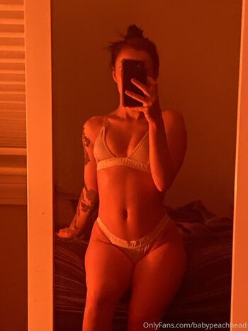 Full leaked Babypeachhead private onlyfans photo