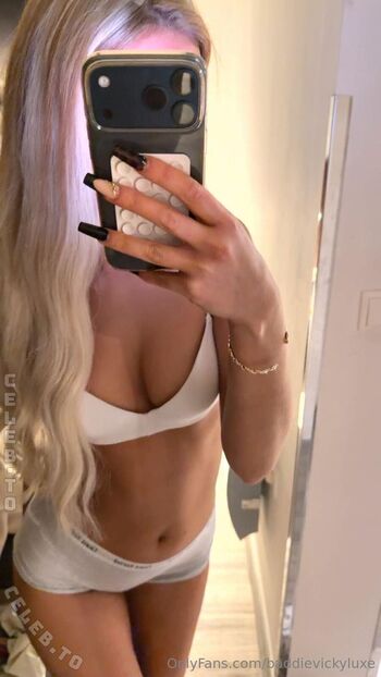 Full leaked Baddie vicky luxe private onlyfans photo