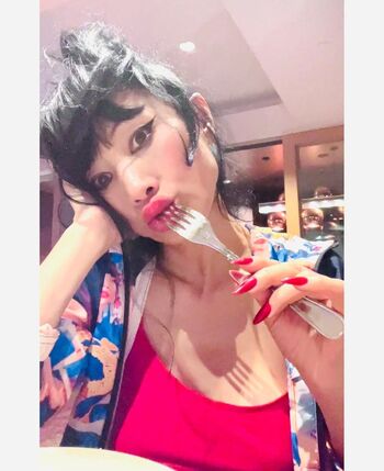 Bai Ling