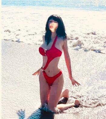 Full leaked Bai ling  page private onlyfans photo