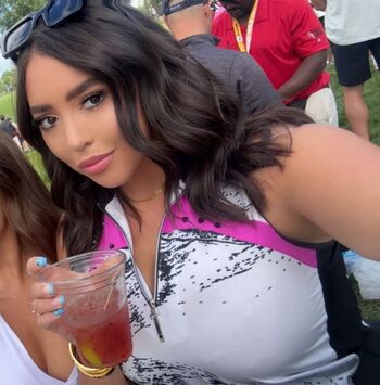 Full leaked Bailey mcavoy private onlyfans photo