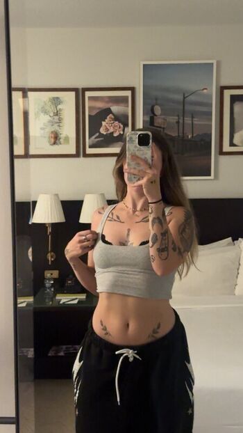 Full leaked Baileygoat private onlyfans photo