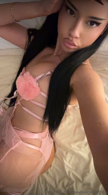 Full leaked Balkan girls private onlyfans photo
