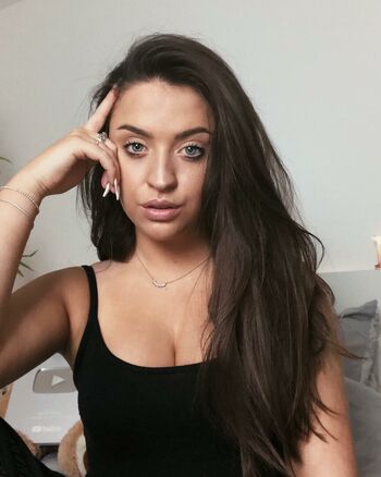 Full leaked Bambinobecky private onlyfans photo