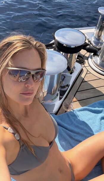 Full leaked Bar refaeli private onlyfans photo