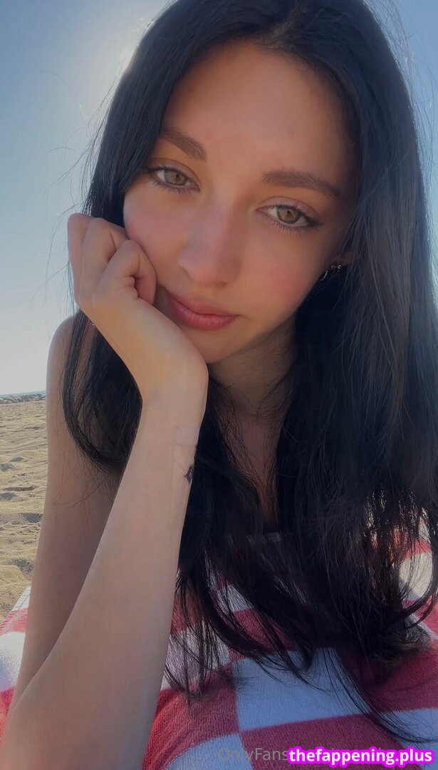 BBC Dildo Solos / Riding / Stroking / Sucking / etc. / https: / lyssaoficiall / talitasilvx Фото обнажённых OnlyFans #395